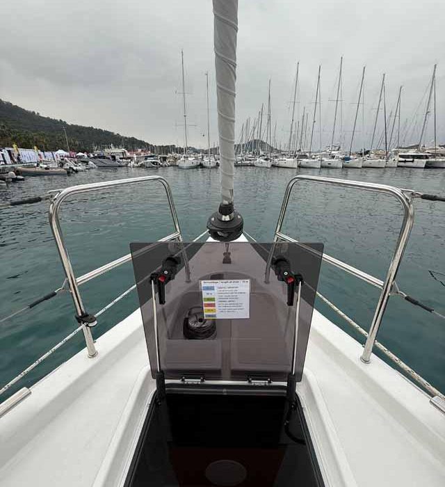 Elifozzi | Bavaria C46 photo 3