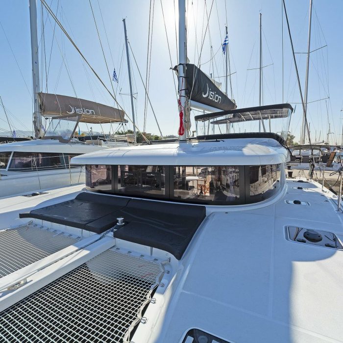 Dream Waters | Lagoon 42 photo 3