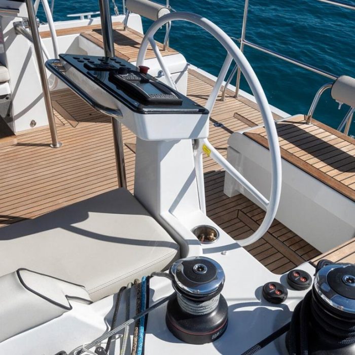 Philia | Oceanis 54 photo 9