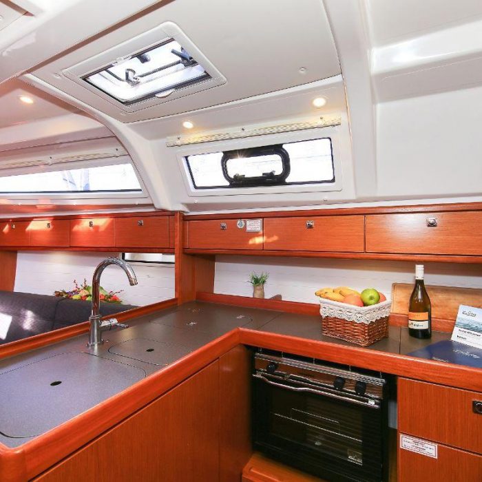 Bella Angelina | Bavaria Cruiser 37 photo 30