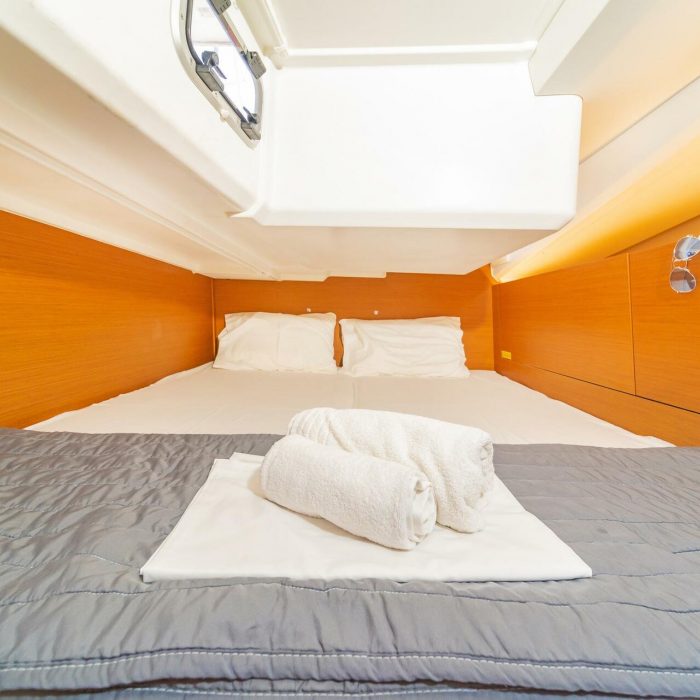 Mike Charlie | Sun Odyssey 440 photo 13