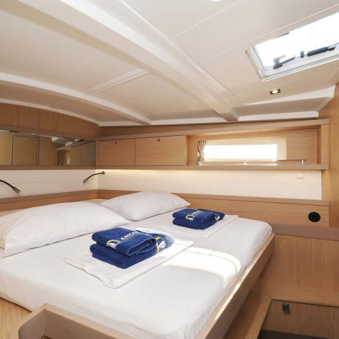 Barbarella | Oceanis 45 photo 11