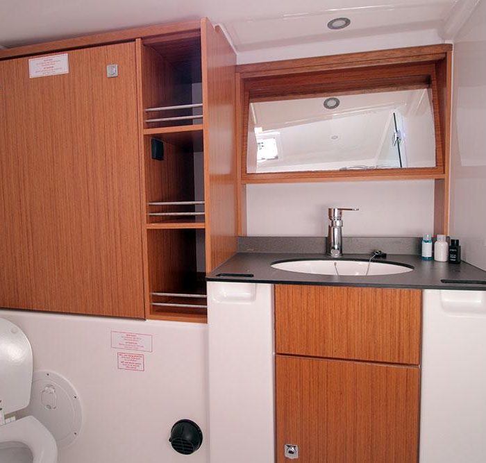 Firewall | Bavaria Cruiser 51 photo 10 Firewall | Bavaria Cruiser 51 photo 10