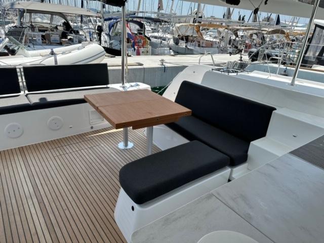 Mira | Lagoon 46 photo 21