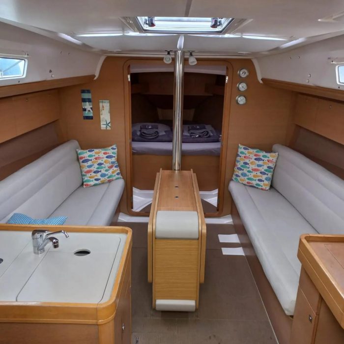 White Pearl | Dufour 350 Grand Large photo 9