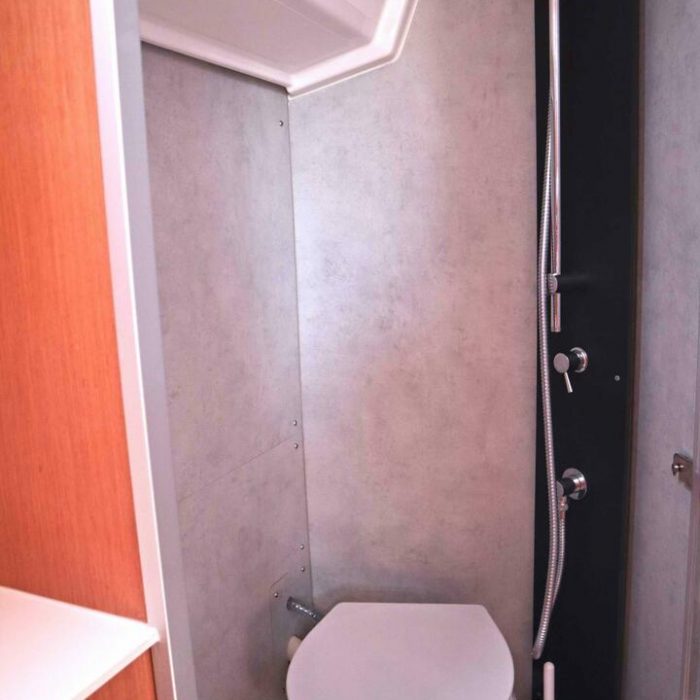 Lima | Bavaria C42 photo 22