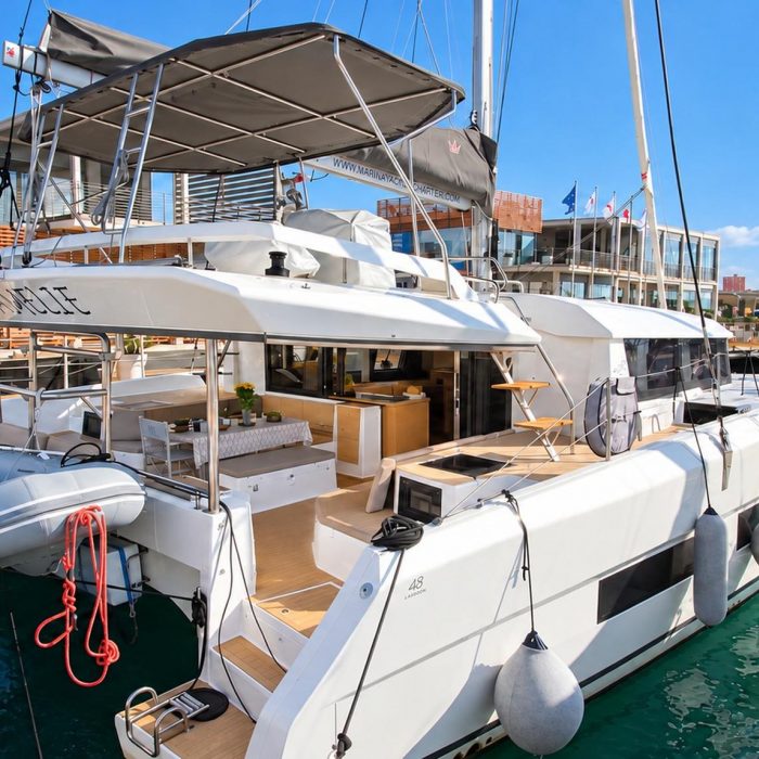 Amelie | Dufour Catamaran 48 photo 45