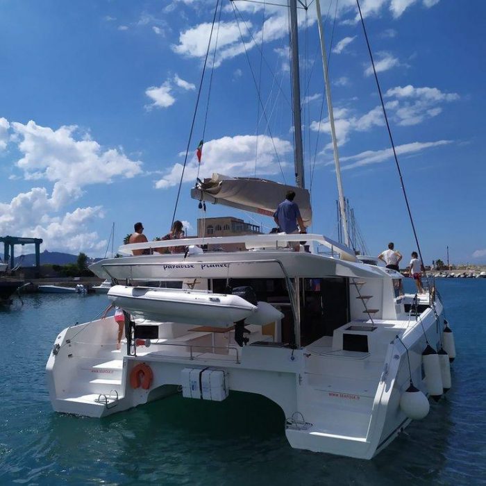 Paradise Planet | Dufour Catamaran 48 photo 1