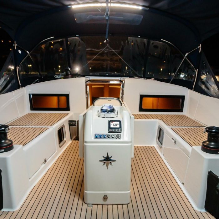 Chaos - Standard line | Sun Odyssey 490 photo 4