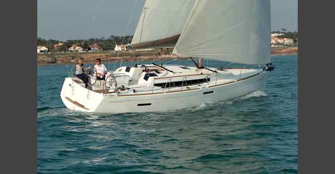 Topaze | Sun Odyssey 379 photo 1