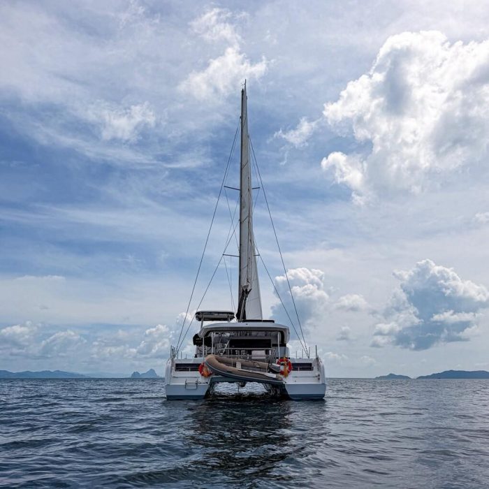 Cloud Dancer 2 | Lagoon 43 photo 29