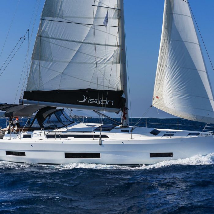 Edelweiss | Dufour 470 photo 2