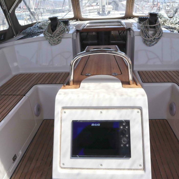 Lima | Bavaria C42 photo 13
