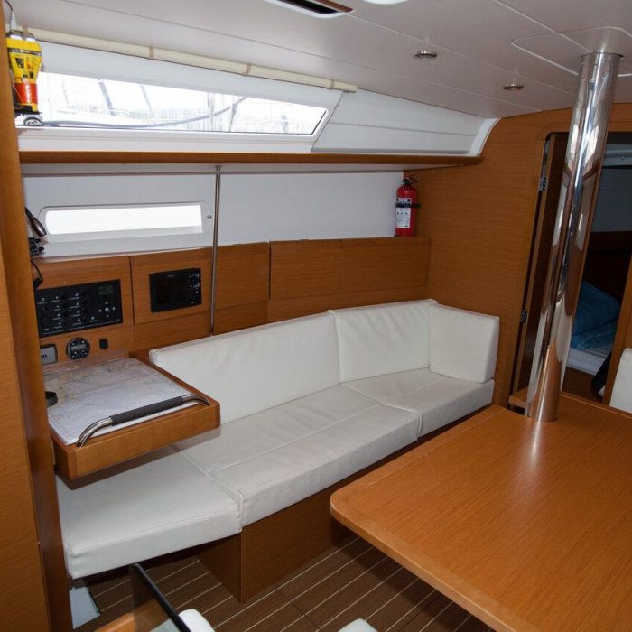 Erin | Sun Odyssey 379 photo 7