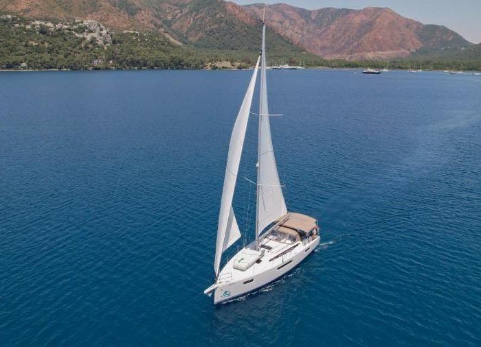 Sky Ela | Sun Odyssey 410 photo 12