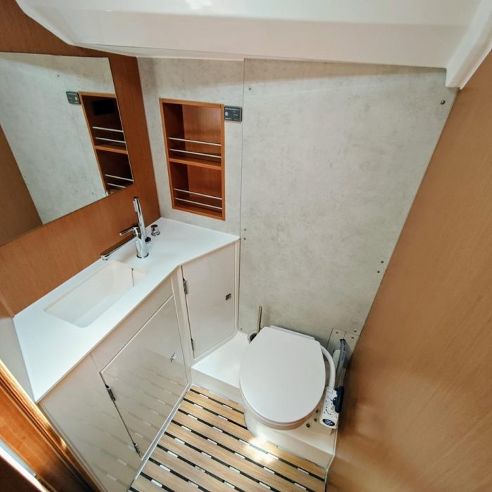 Zen | Bavaria C42 photo 17