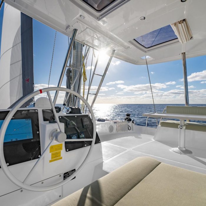 Grand Azure | Bali 4.6 - 5 + 1 cab. photo 10