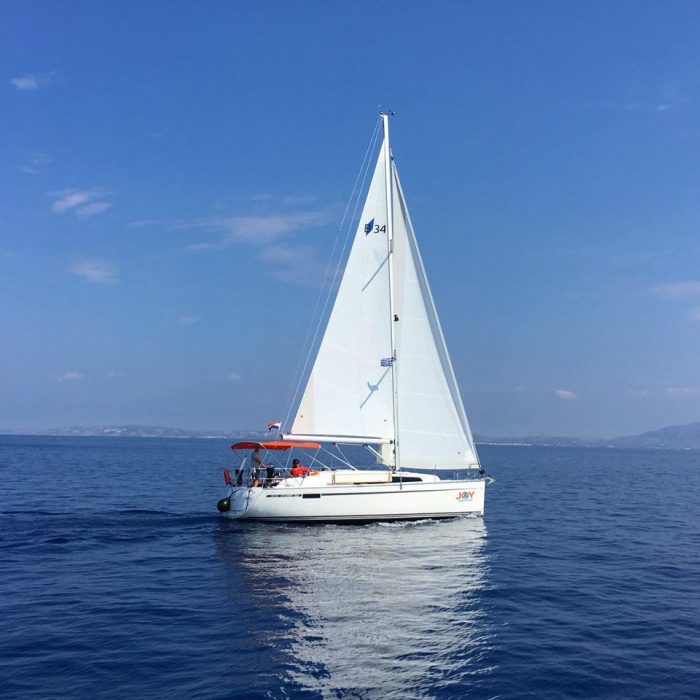 Taz | Bavaria Cruiser 34 photo 3
