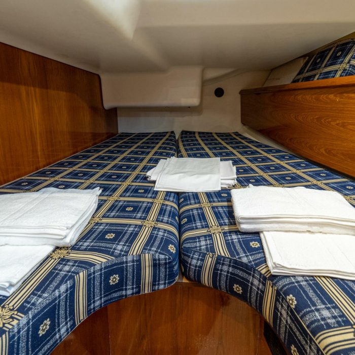 Tatanos | Sun Odyssey 43 photo 27