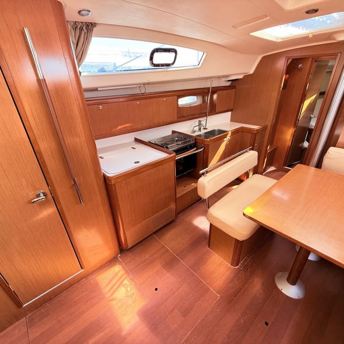 Valdeker II | Oceanis 43 photo 8