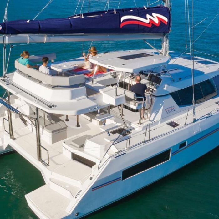Moorings 4500L/10 Club | Leopard 45 photo 3