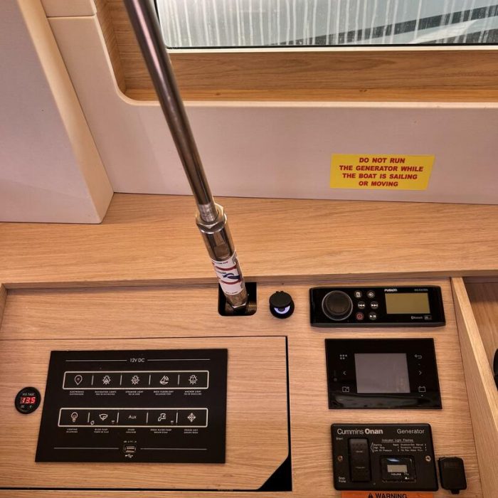 Barracuda (Refit 2026 - A/C - Generator - Electric Heads - 12 Pax) | Oceanis 51.1 photo 25