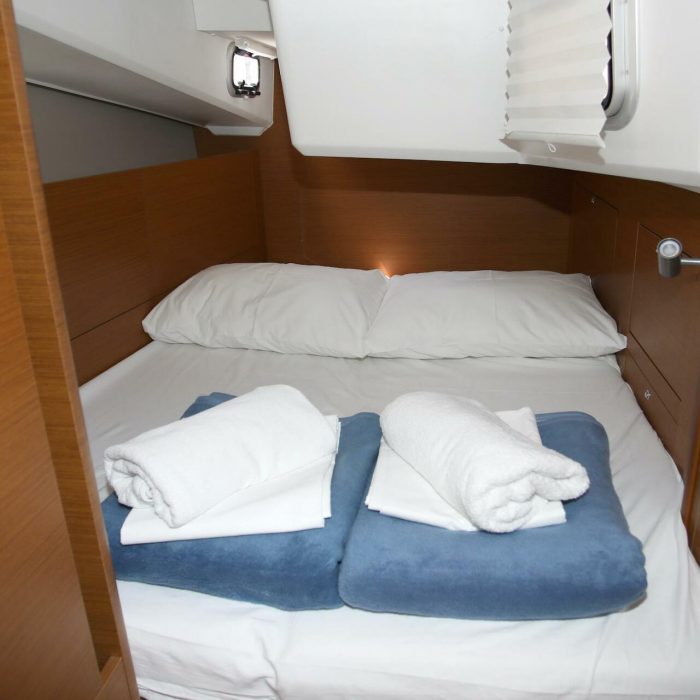 Deba | Sun Odyssey 410 photo 14