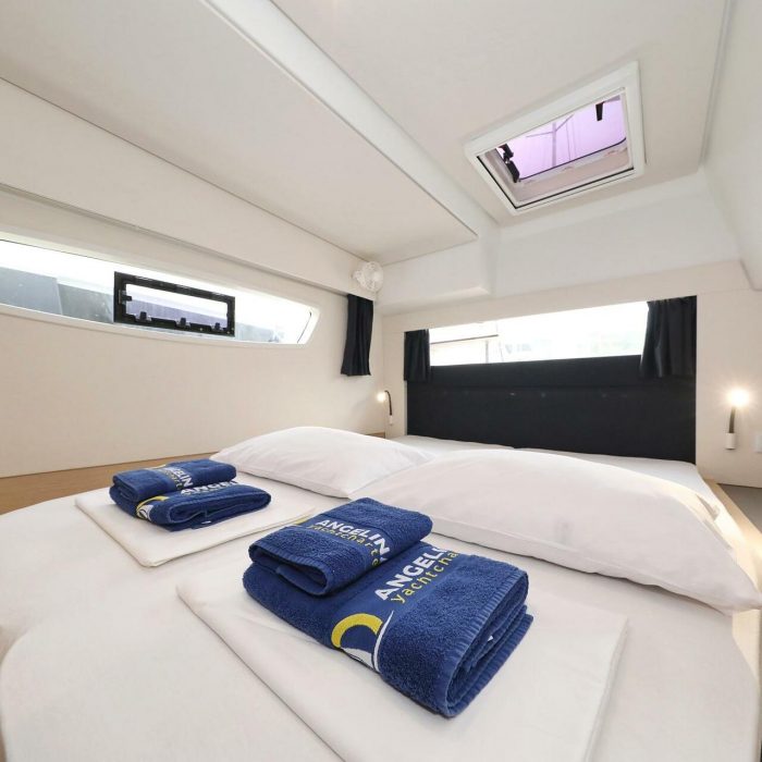 Martin V | Fountaine Pajot Saona 47 Quintet photo 32