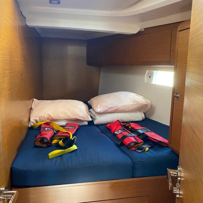 Alboran Pacharan (Majorca) | Sun Odyssey 519 photo 14