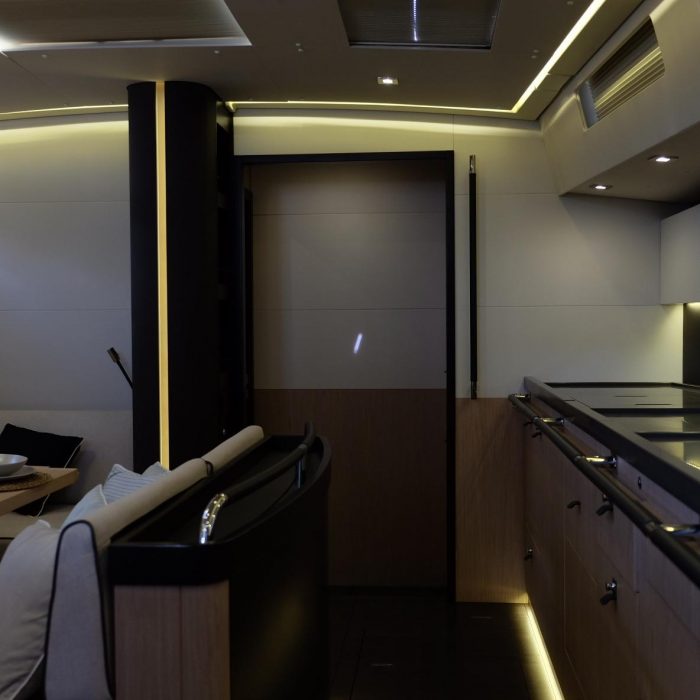 Premium + | Oceanis Yacht 62 photo 24