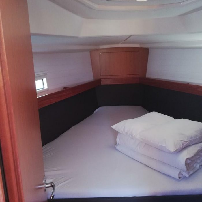 Diana | Bavaria Cruiser 37 photo 13