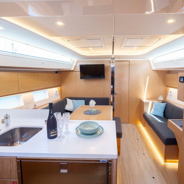 Aria | Bavaria C45 Style photo 7
