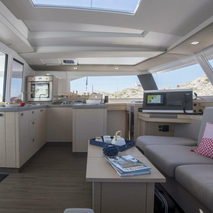 Rossa | Fountaine Pajot Astrea 42 photo 3