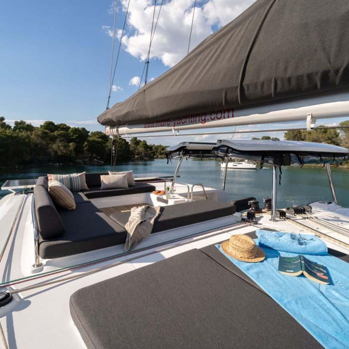 La Perla | Lagoon 43 photo 7