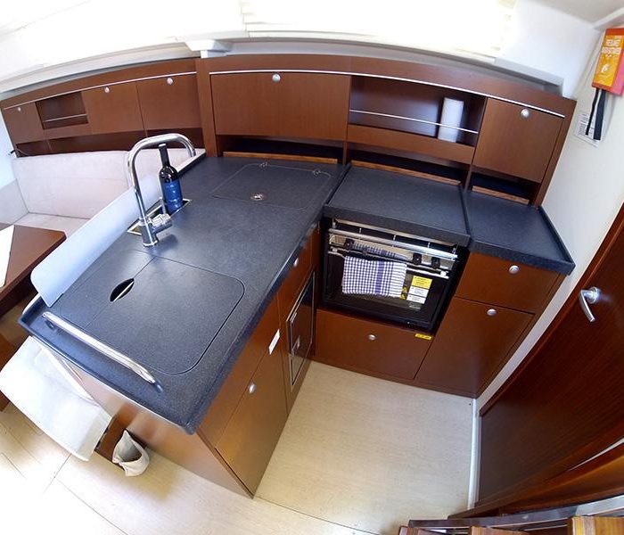 Ariel | Hanse 385 photo 12