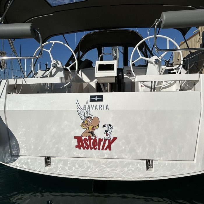 Asterix | Bavaria C38 photo 7