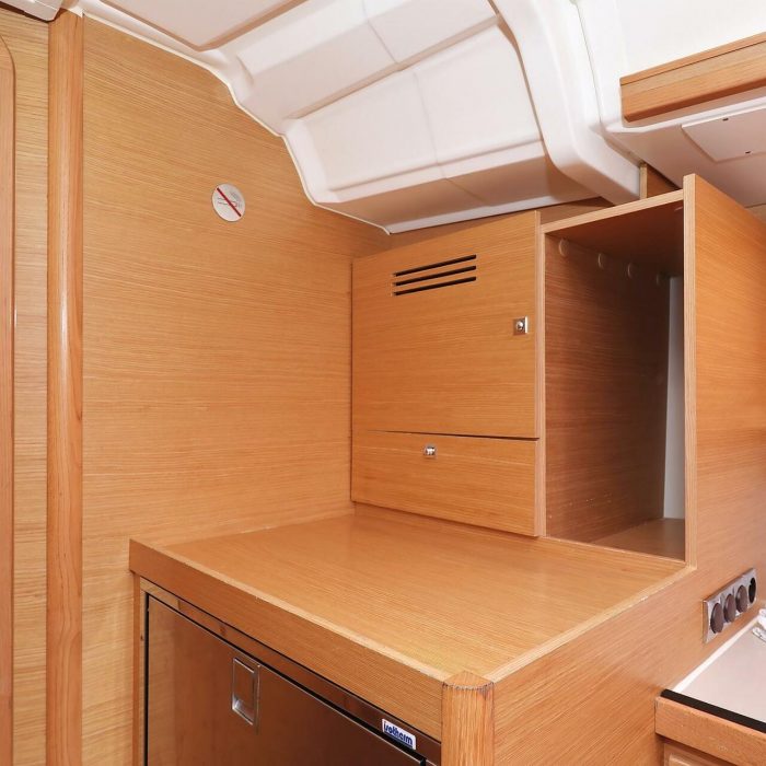 Adriatic Office | Dufour 430 GL photo 32