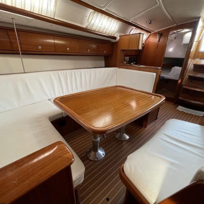 Classic | Bavaria 44 photo 8