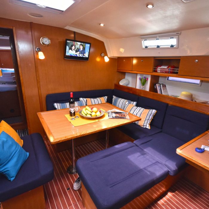 Nouvelle Vague | Bavaria Cruiser 45 photo 18