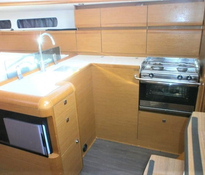 Johanna | Sun Odyssey 439 photo 12