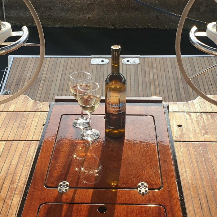 Laura | Bavaria Cruiser 45 photo 2