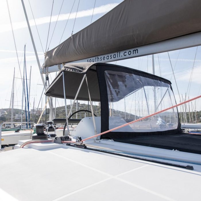 Diva | Lagoon 450 Fly photo 7
