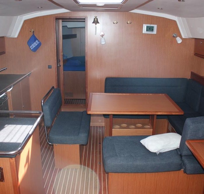 Bella Blue | Bavaria Cruiser 45 photo 3