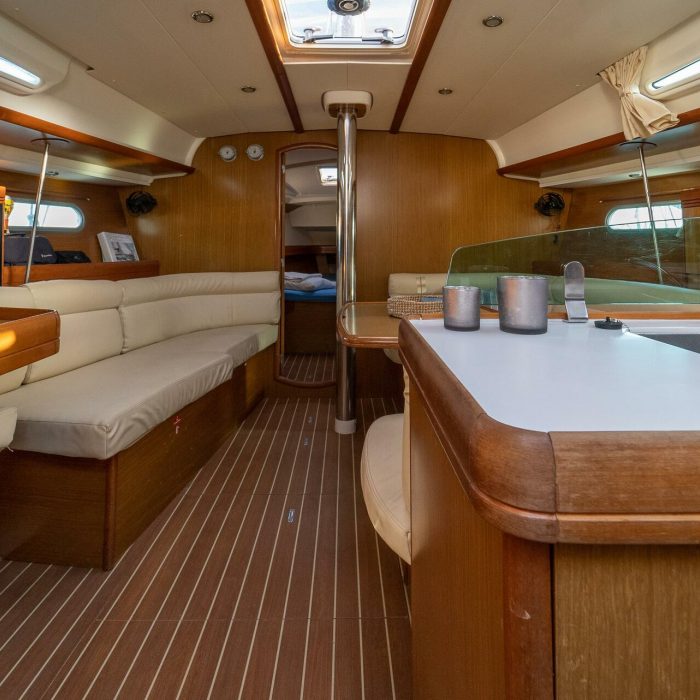 Mesogeios | Sun Odyssey 42 i photo 17
