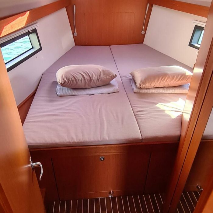 Melia | Bavaria C42 photo 11