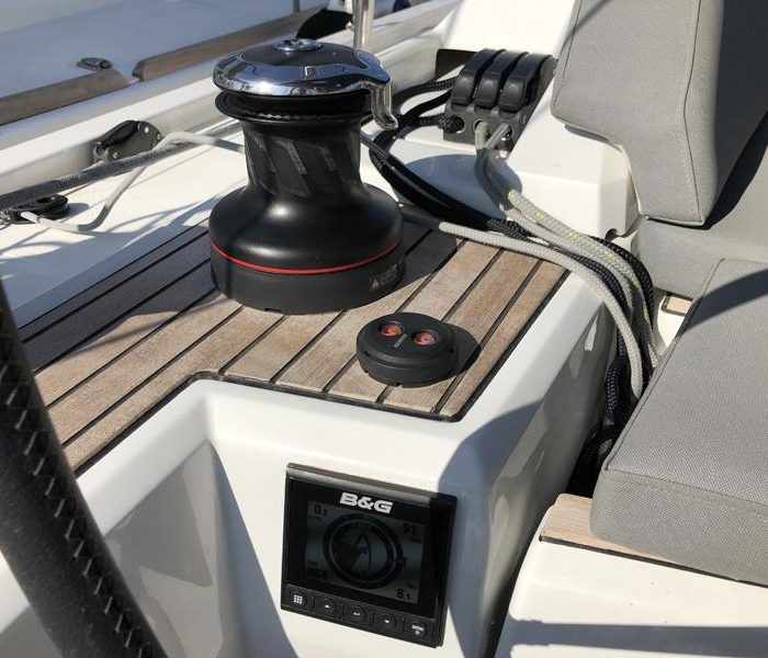 Salt Water (A/C - Generator - Inverter - 12 pax) | Oceanis 51.1 photo 6