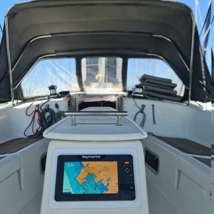 Seacret | Oceanis 43 photo 7