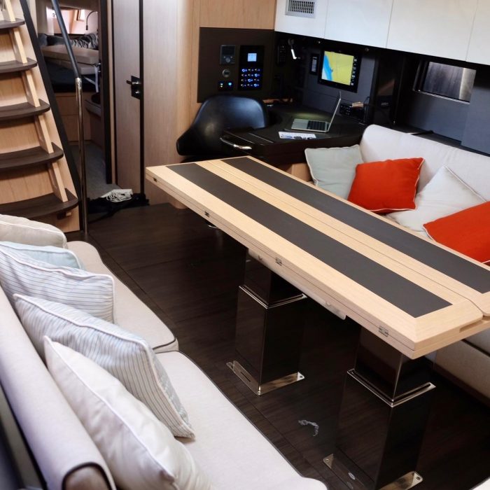 Premium + | Oceanis Yacht 62 photo 32