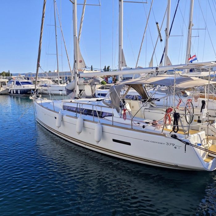 Soprano | Sun Odyssey 379 photo 2