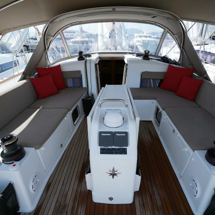 Red Marlin | Sun Odyssey 490 photo 8